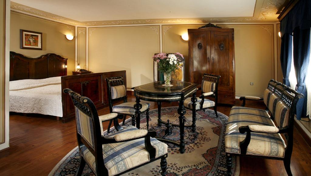 Old Legends Hotel Plovdiv Extérieur photo